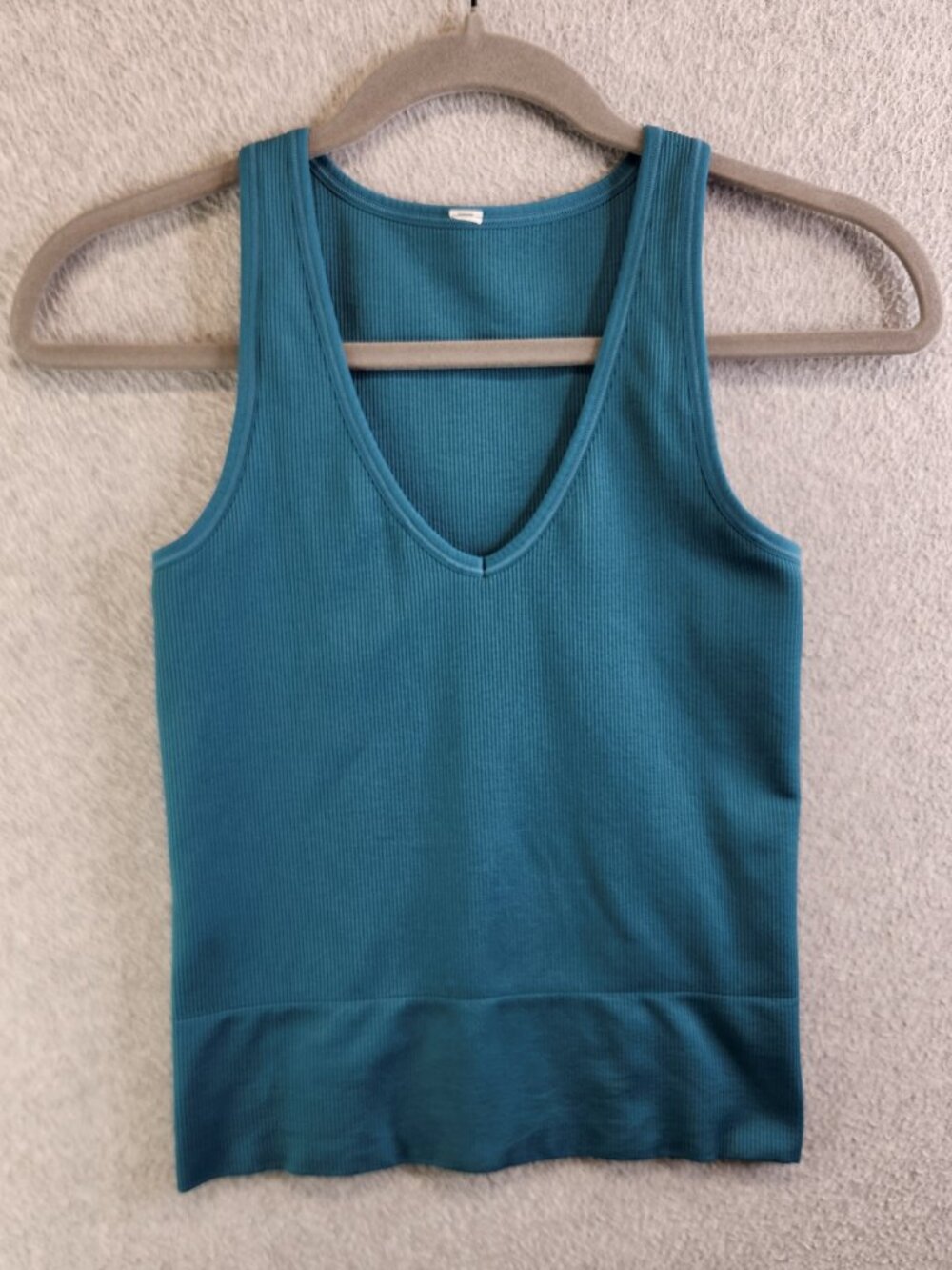 Athleta Top Womens XS Aurora Tank Camisole Ribbed Seamless Basic Set Of 2 - Picture 2 of 12
